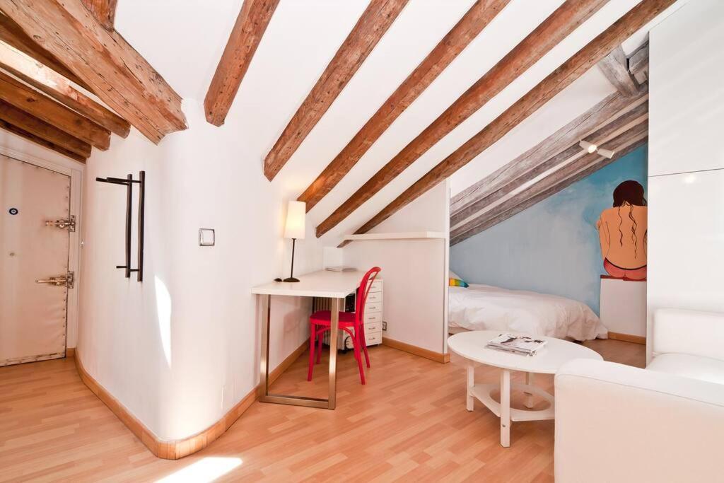 Hortaleza 72 Buhardilla En Chueca Apartamento Madrid